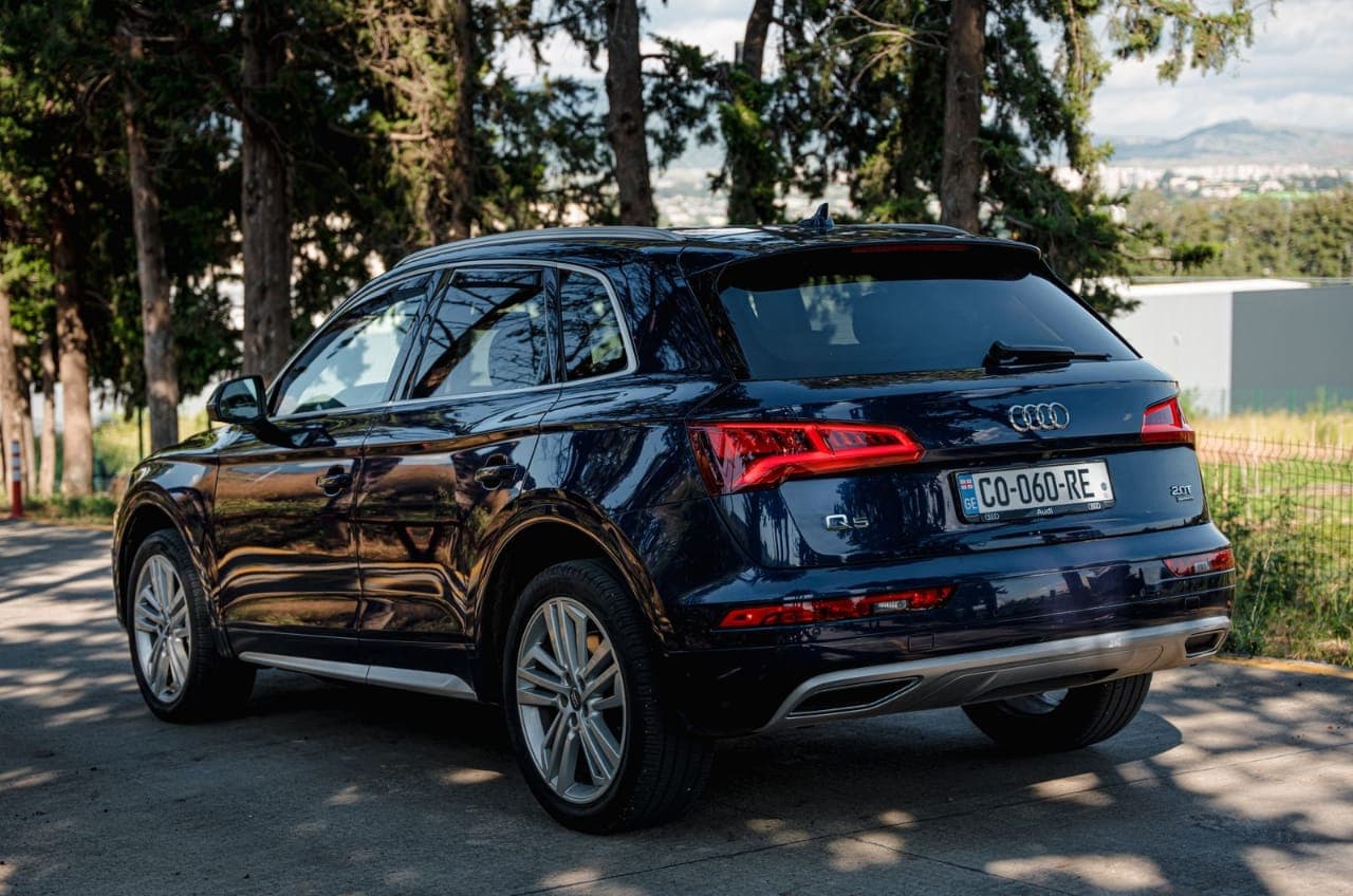 Audi Q5 2017 view 7