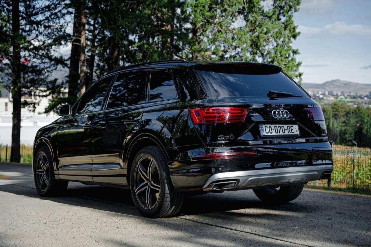 Audi Q7 2017 view 6