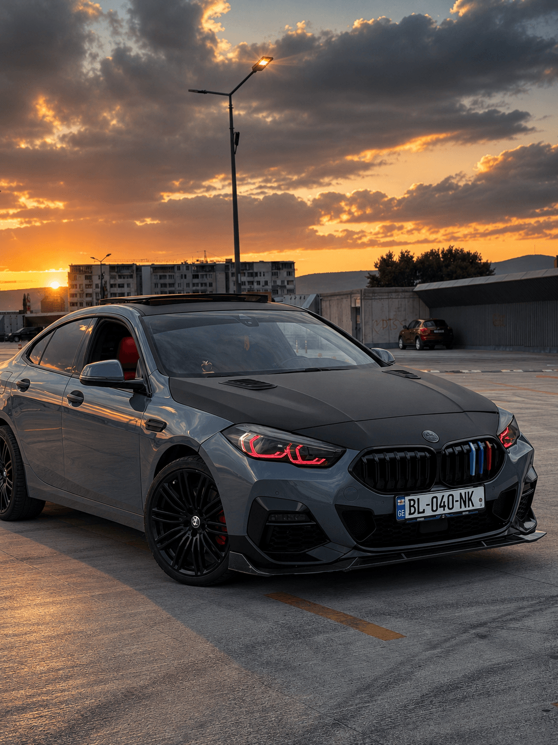 იქირავე BMW 228I