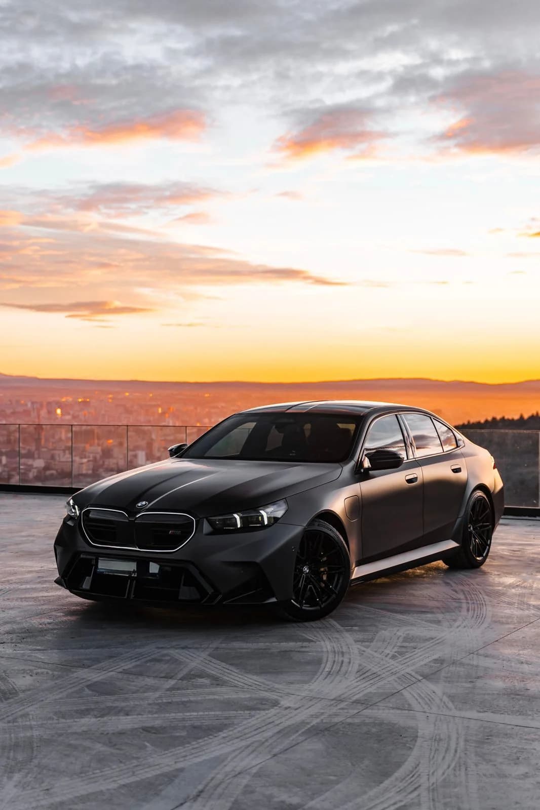 BMW M5 cs 2025  view 8