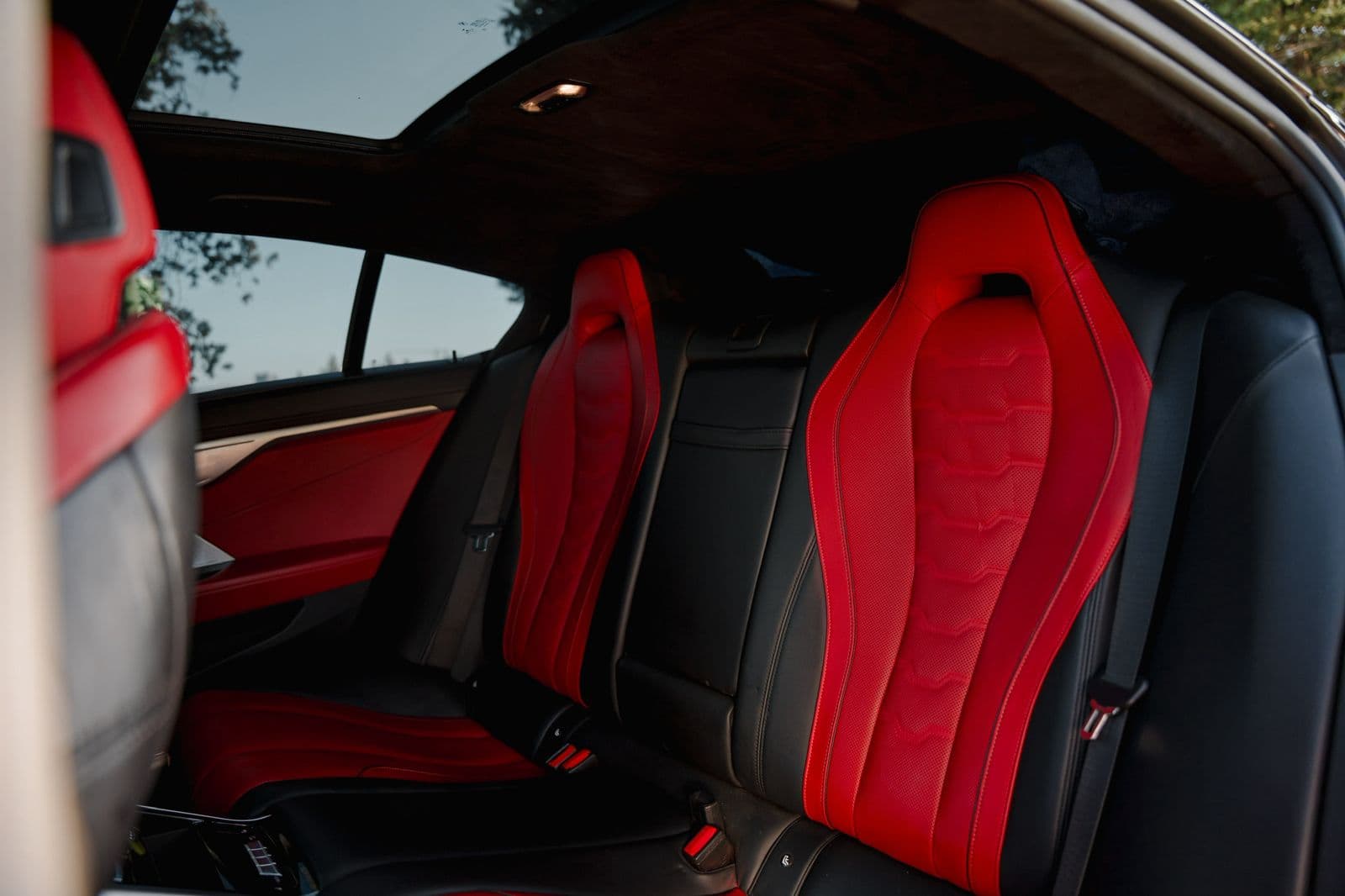 Bmw m850 2019 view 3