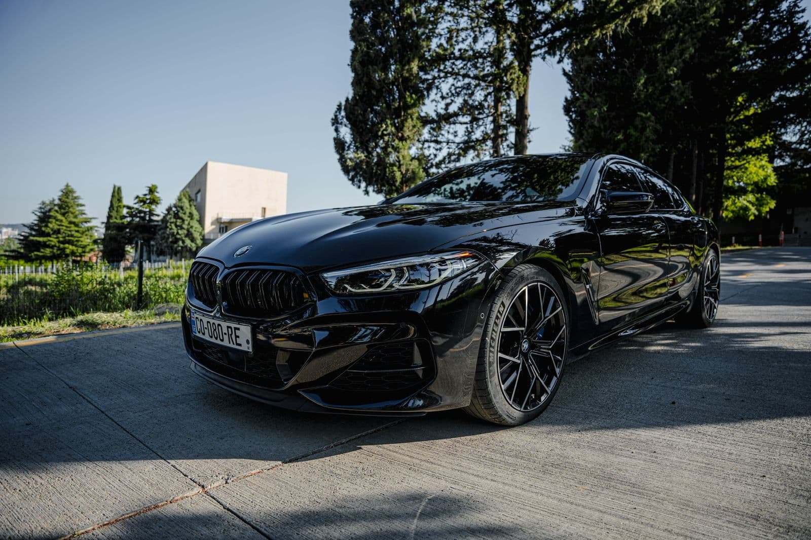 BMW M850 I view 6
