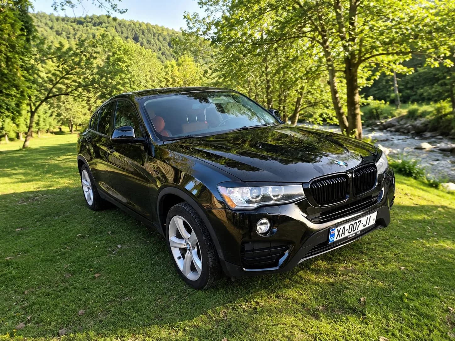 იქირავე BMW X4