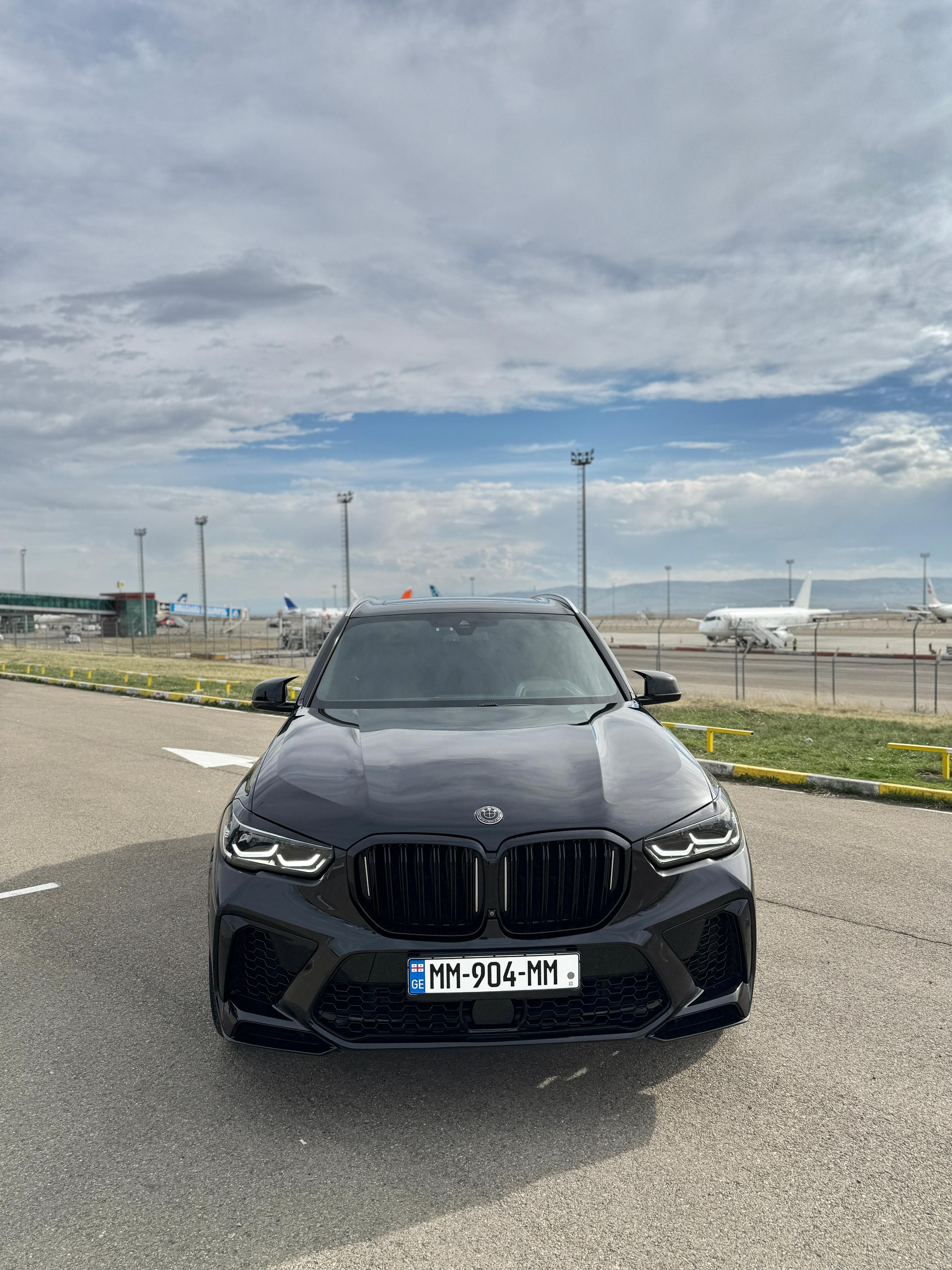 Bmw x5 2019  view 1