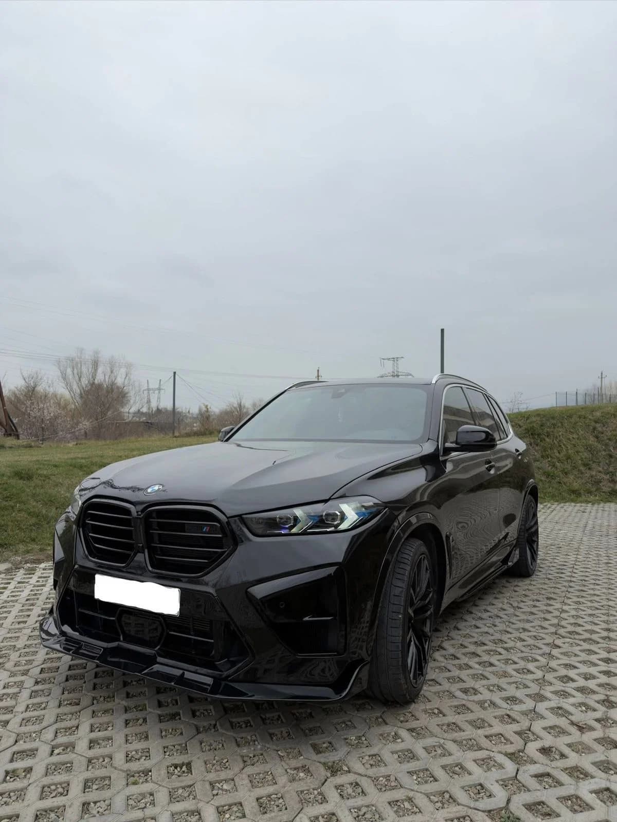 BMW X5 M40i 2021 view 5
