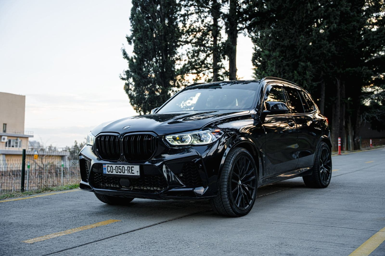Bmw x5 m50i 2021 view 8