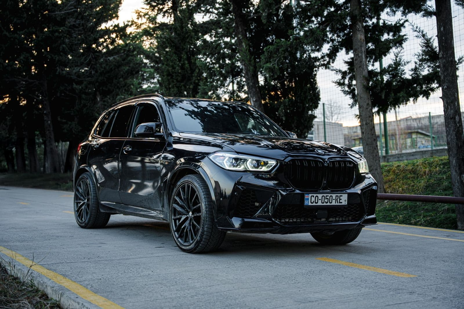 Bmw x5 m50i 2021 view 9