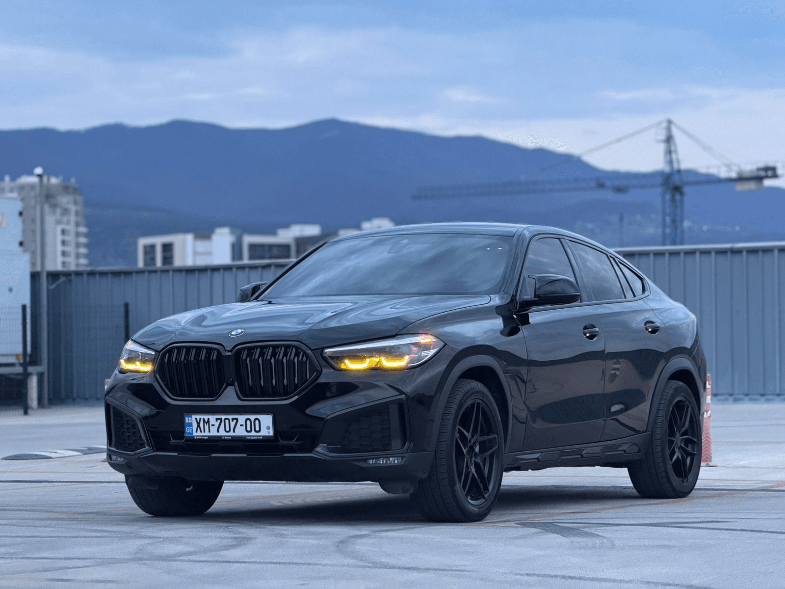 Rent BMW X6 XDRIVE 40I in Tbilisi — photo 2