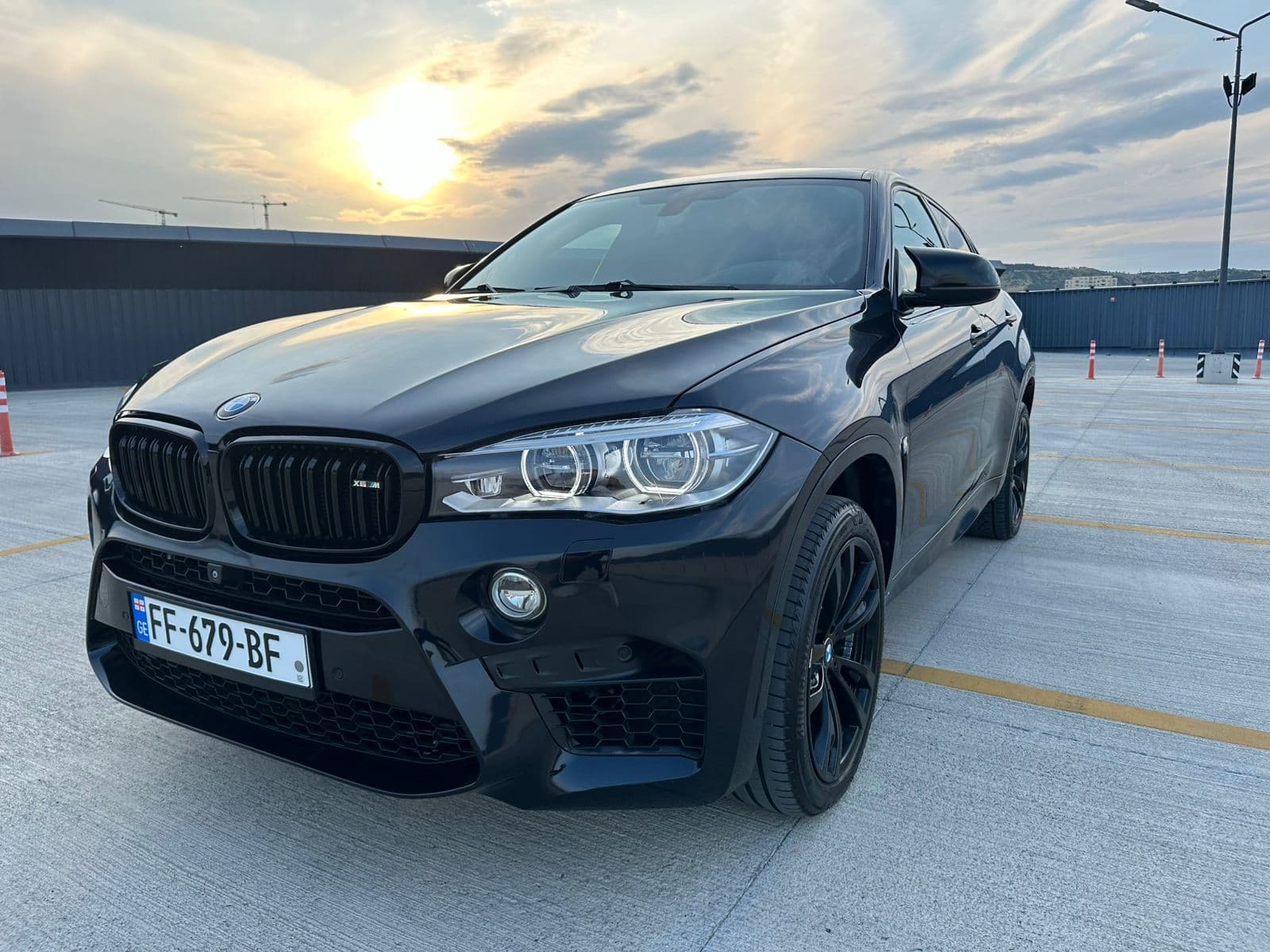 Bmw x6 2016 view 3