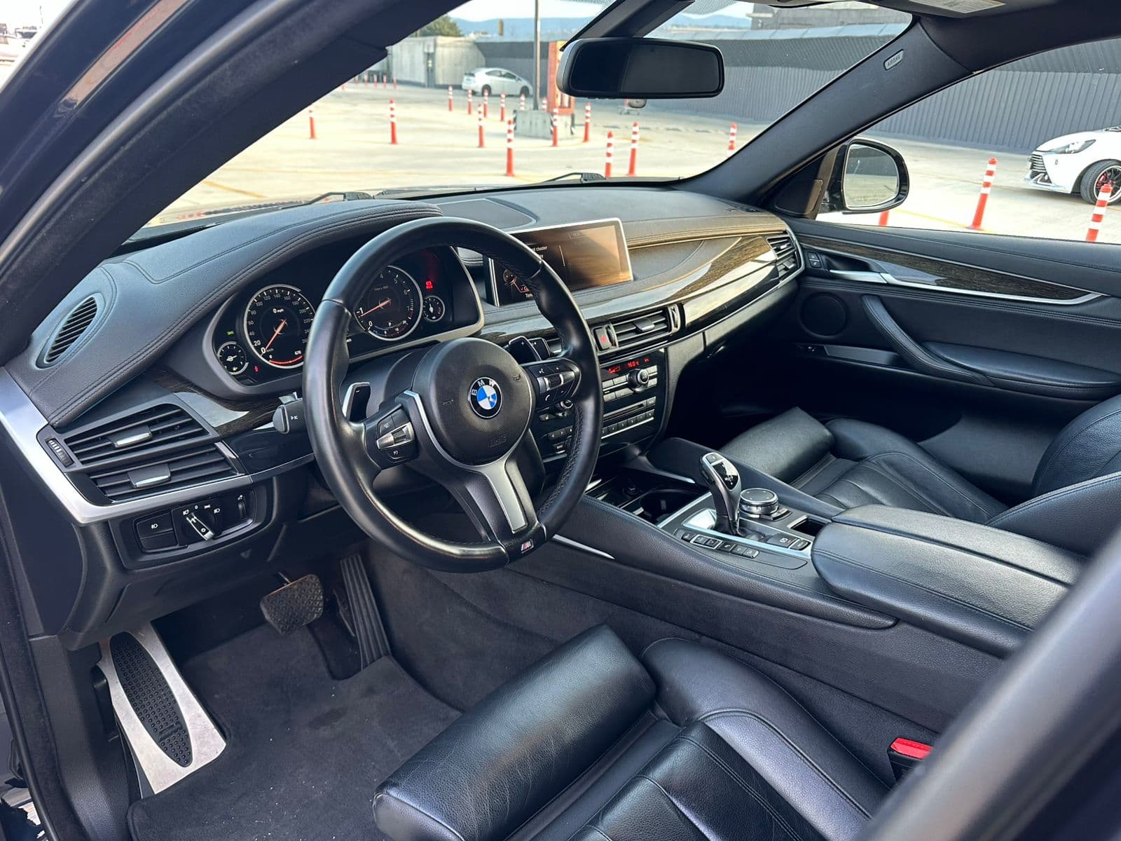 Bmw x6 2016 view 9