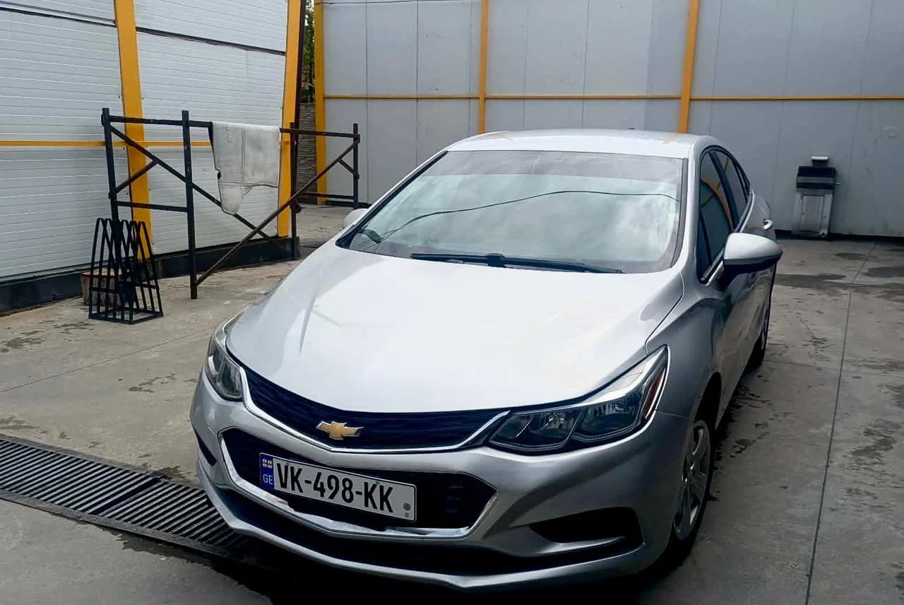 Rent Chevrolet Cruze in Kutaisi — photo 1
