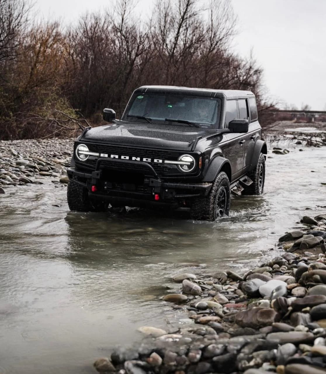 Ford Bronco 2024 view 8