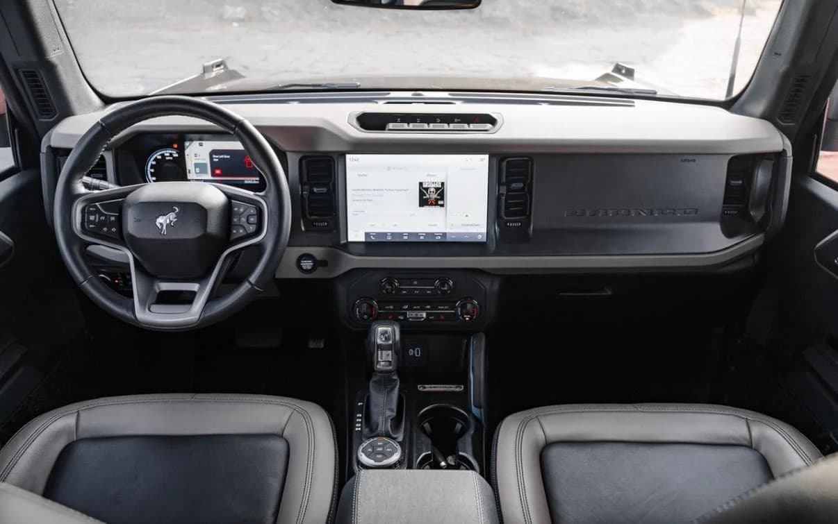 Ford Bronco 2024 view 1