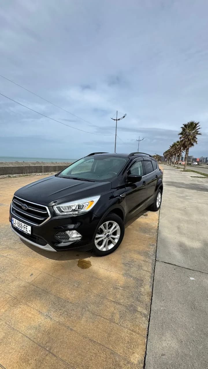 იქირავე FORD ESCAPE SEL