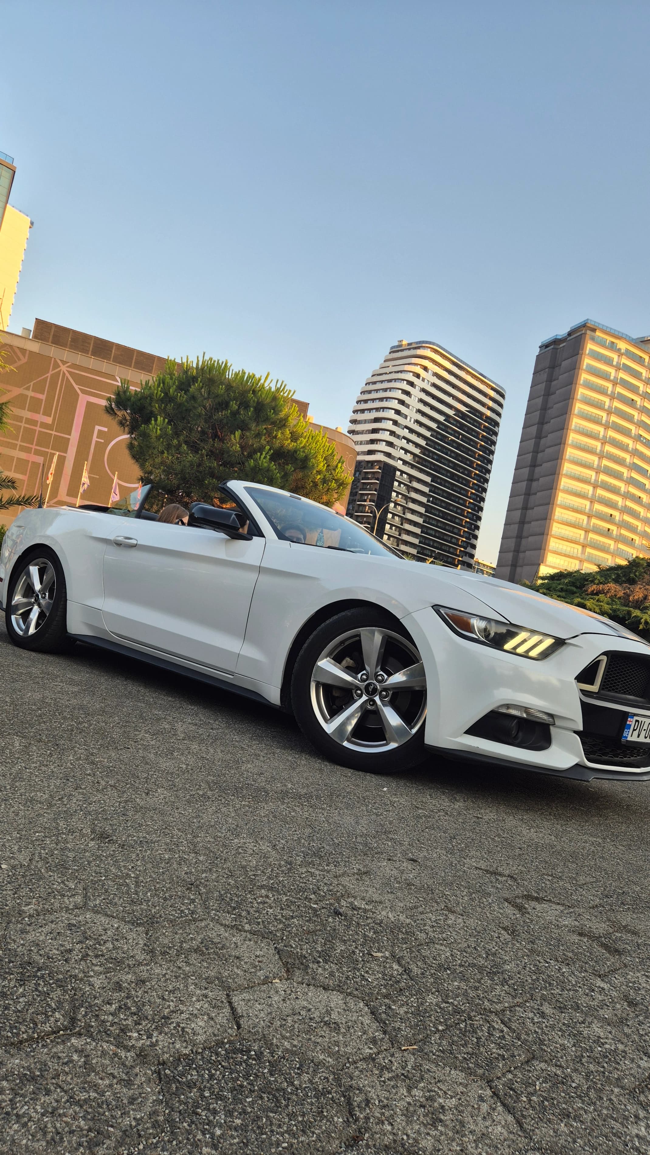 იქირავე Ford mustang