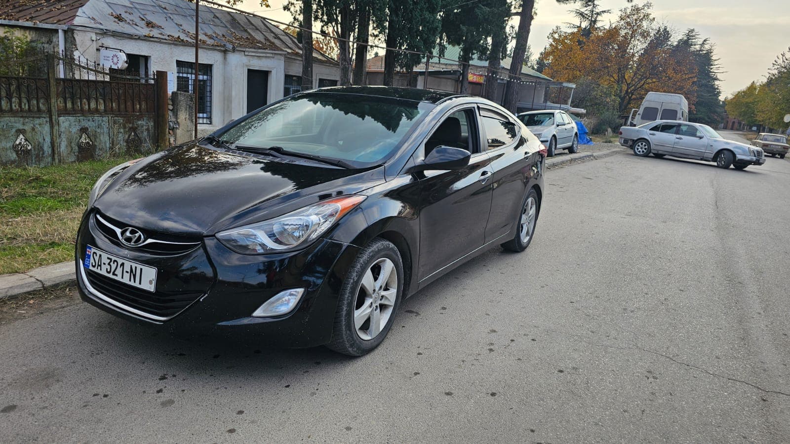 hyundai elantra 2013 view 5