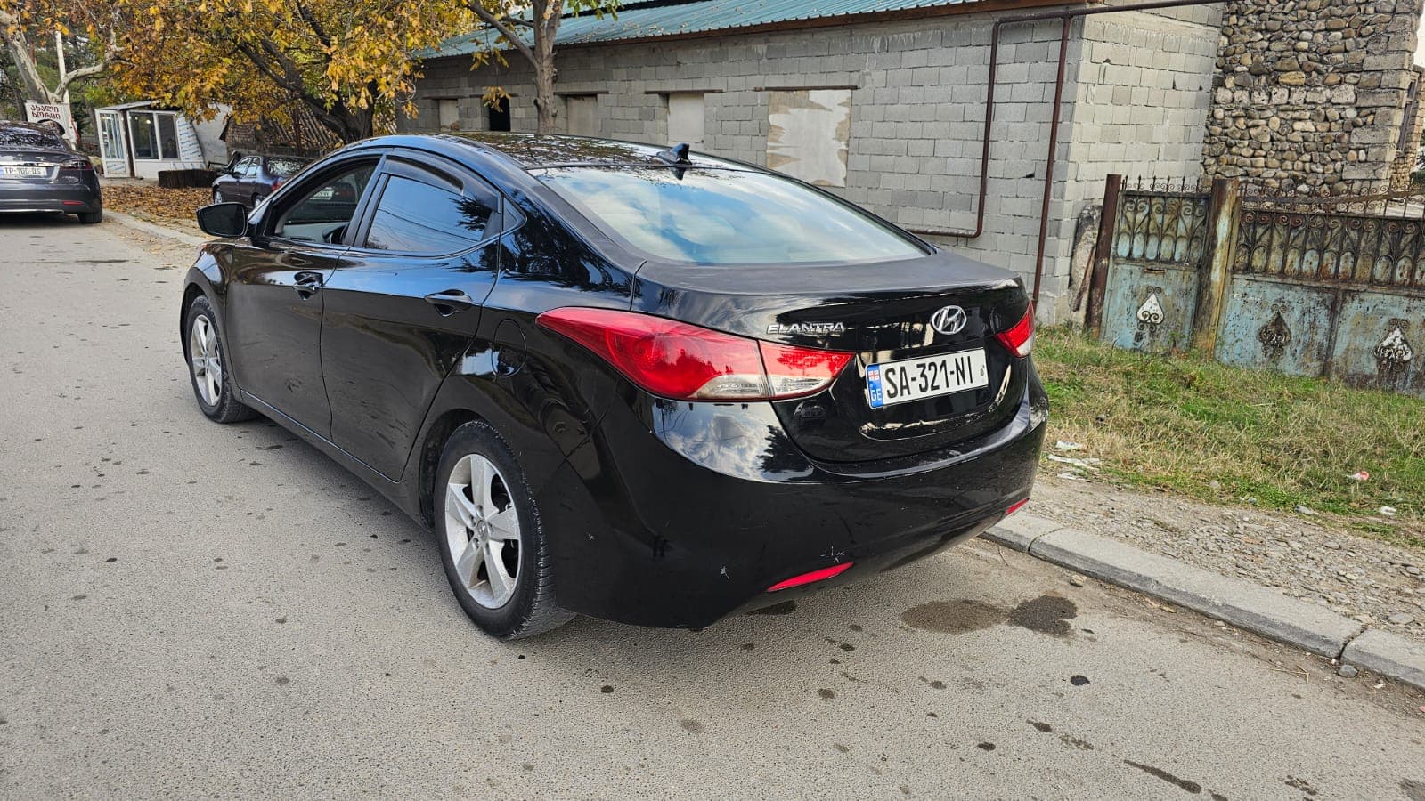 hyundai elantra 2013 view 4