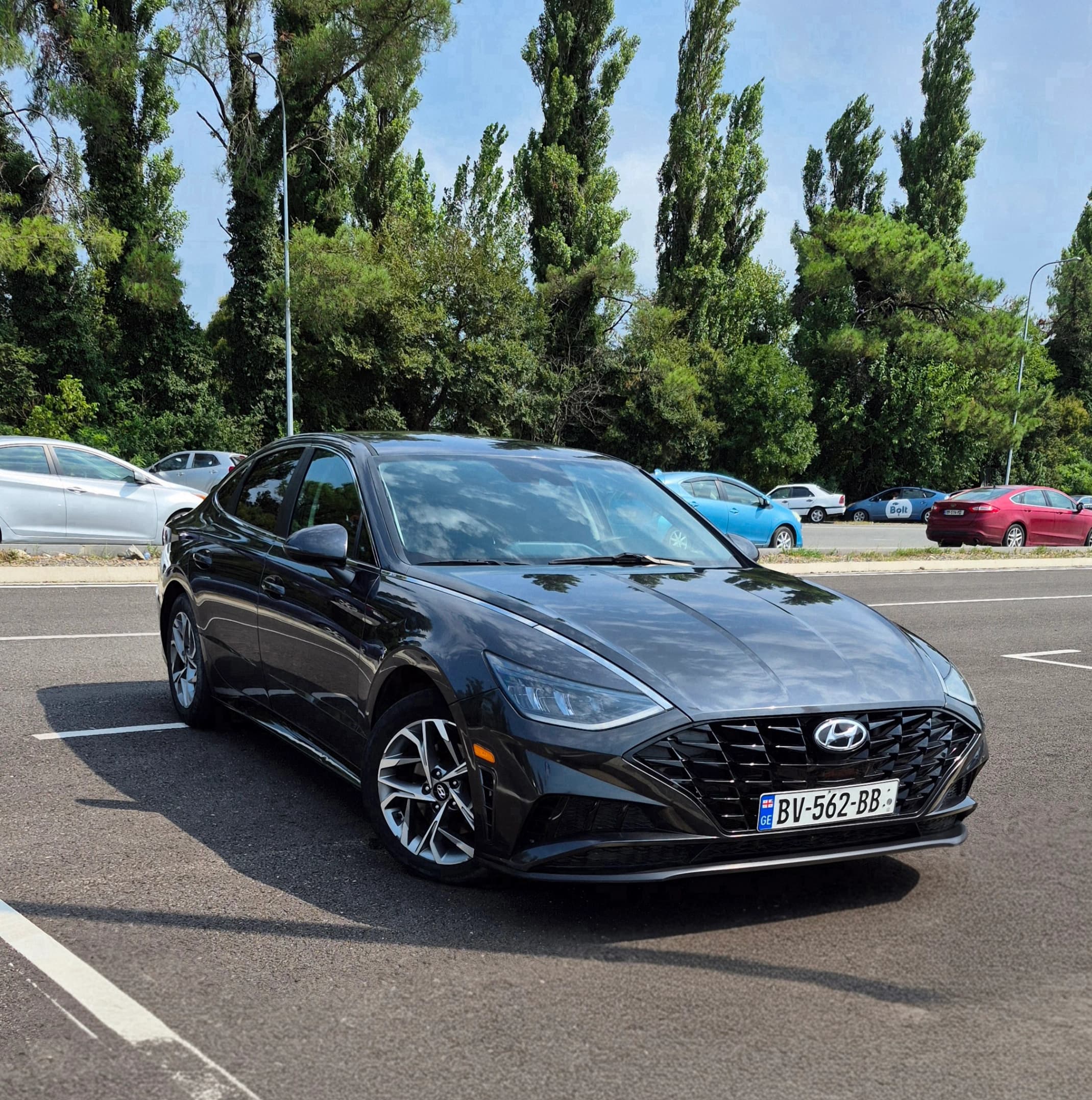 Rent Hyundai sonata