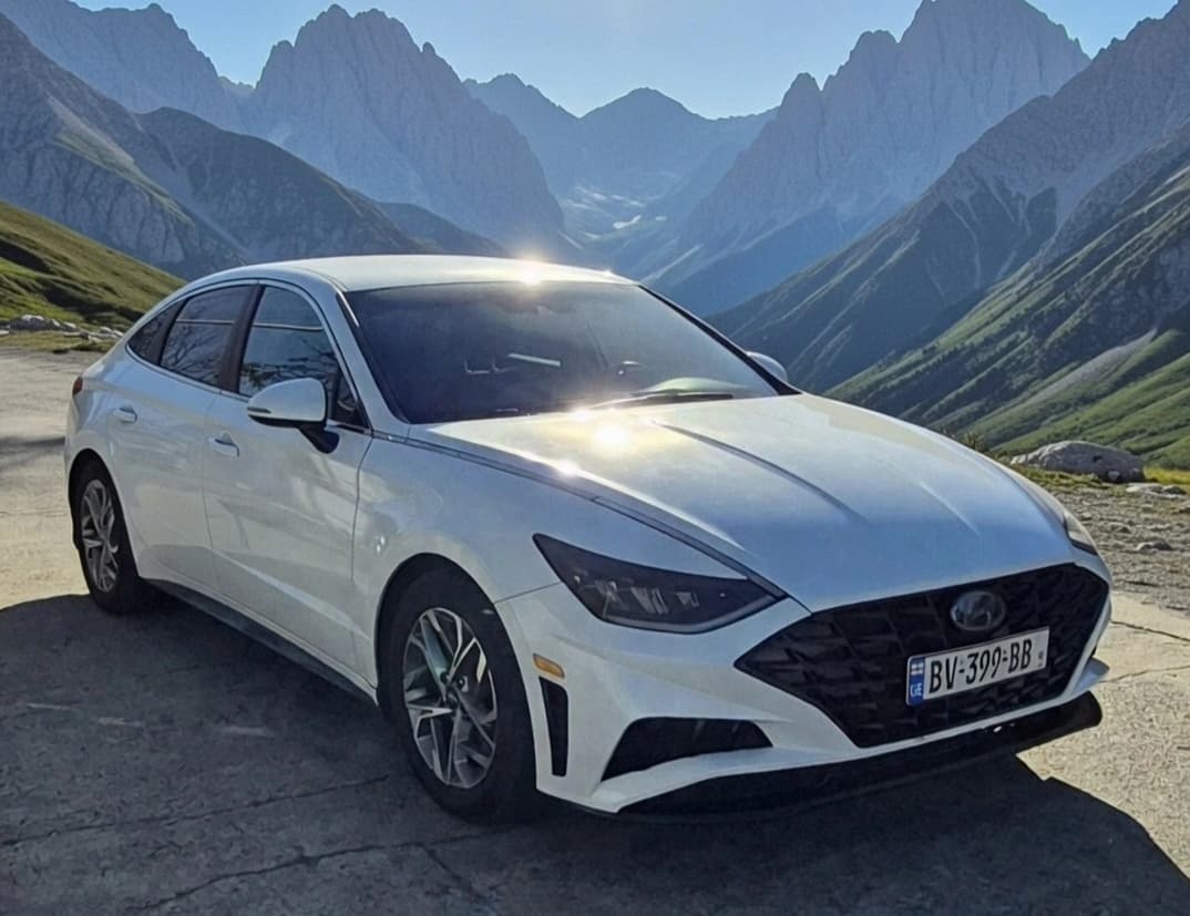 Rent Hyundai sonata