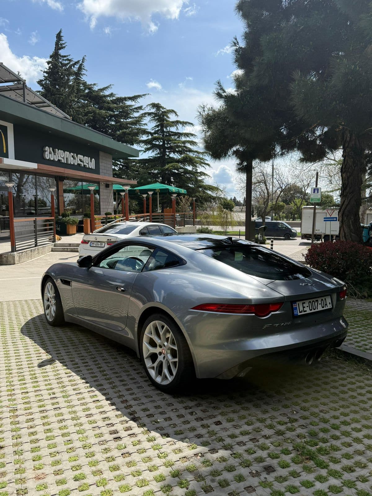 Jaguar F-TYPE 2014 view 5