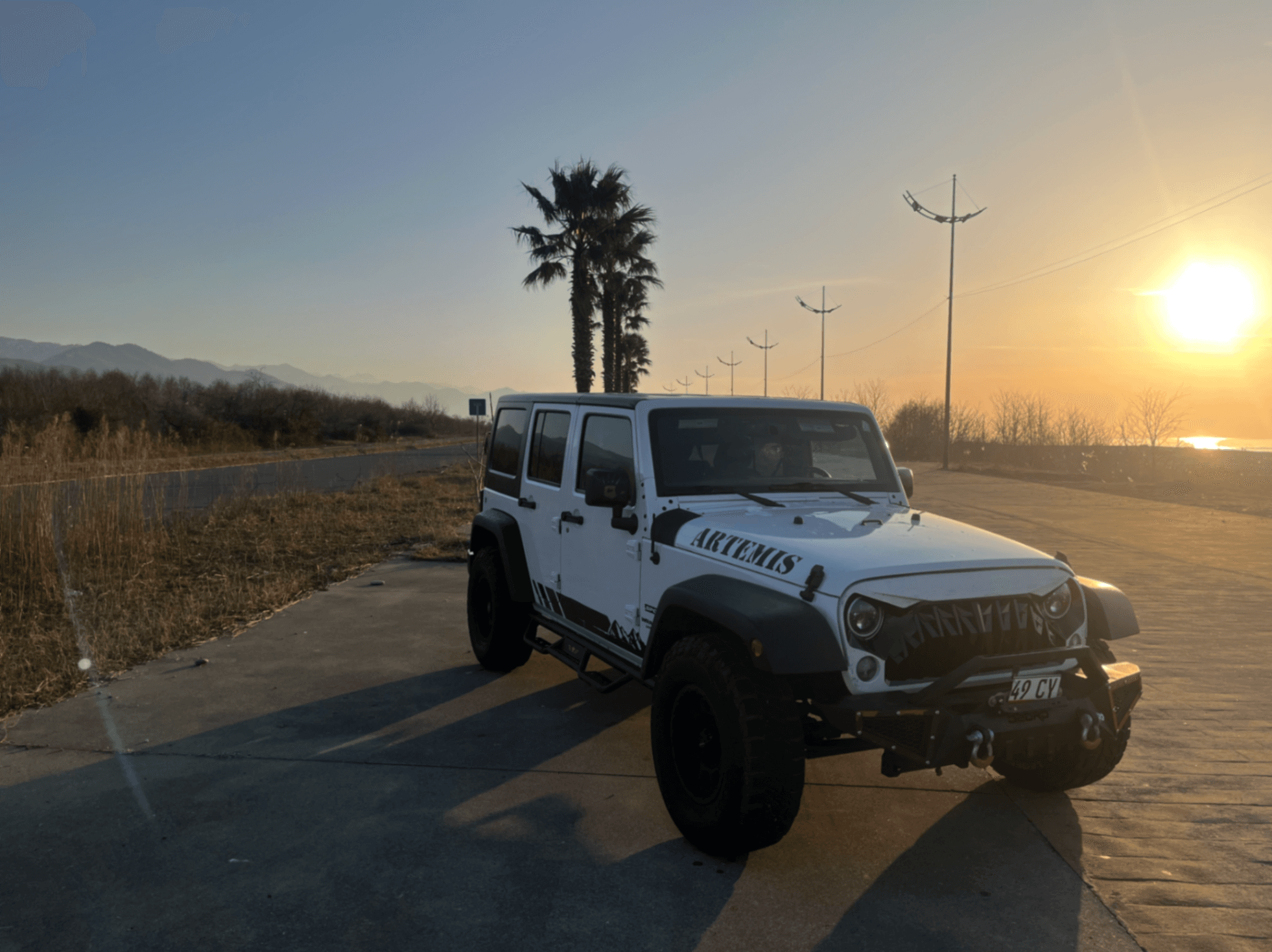 Rent Jeep rubicon in Batumi — photo 1