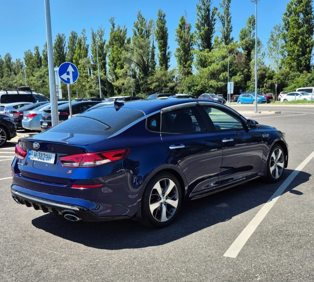 Rent Kia Optima in Kutaisi — photo 4