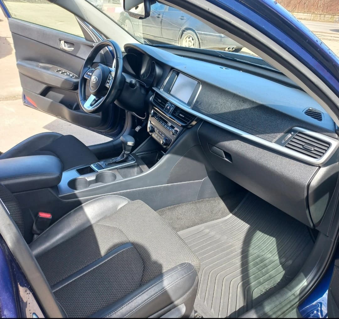 Rent Kia Optima in Kutaisi — photo 5