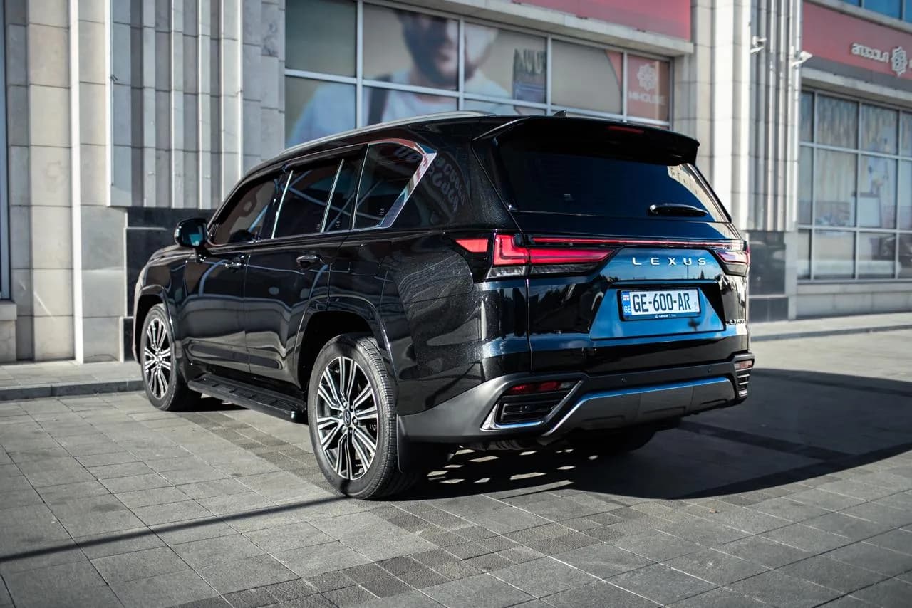 Lexus Lx 600 2024 view 4