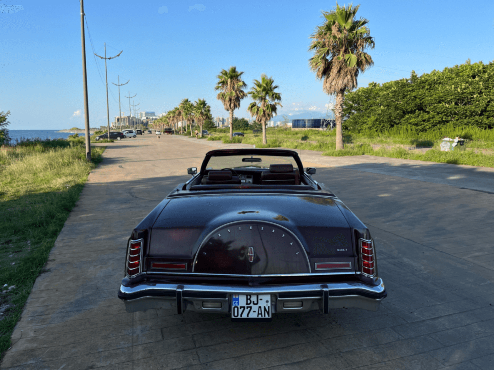 Rent Lincoln continental in Batumi — photo 3