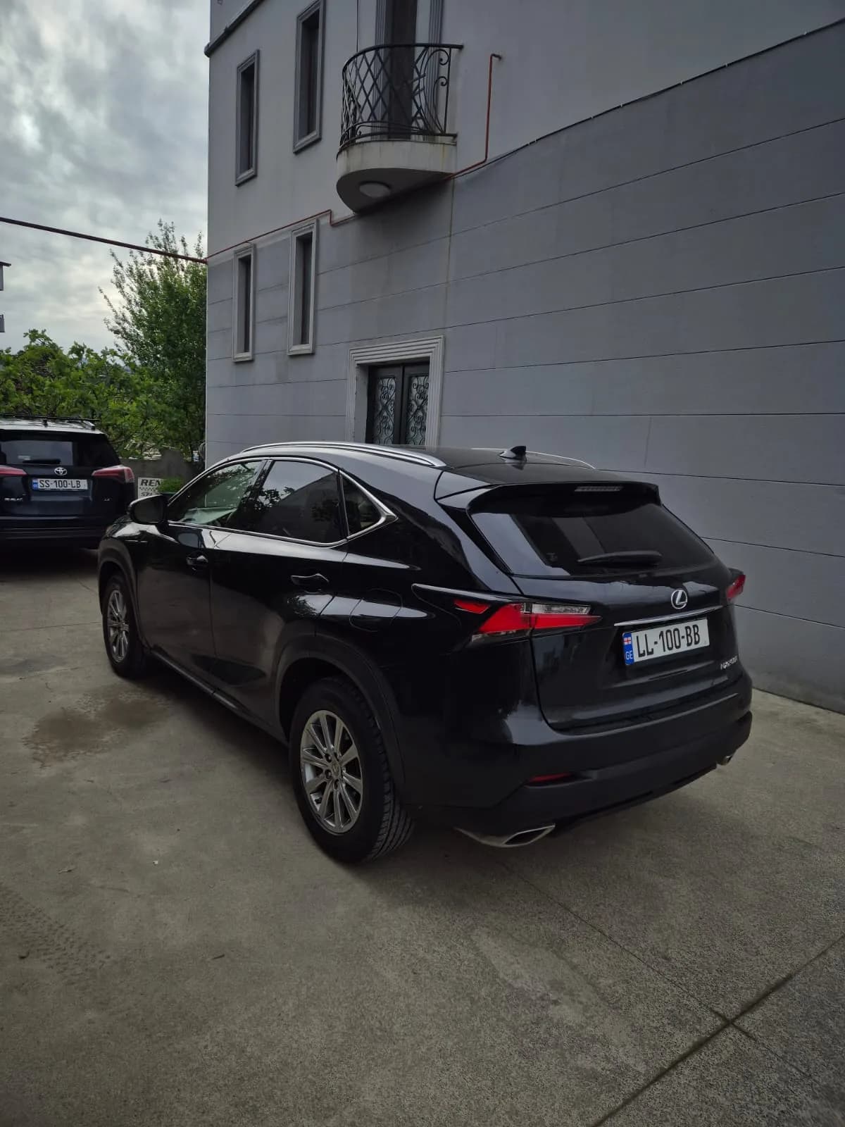 Rent Lexus NX in Batumi — photo 4