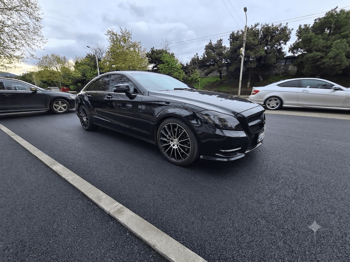 იქირავე Mercedes-Benz CLS