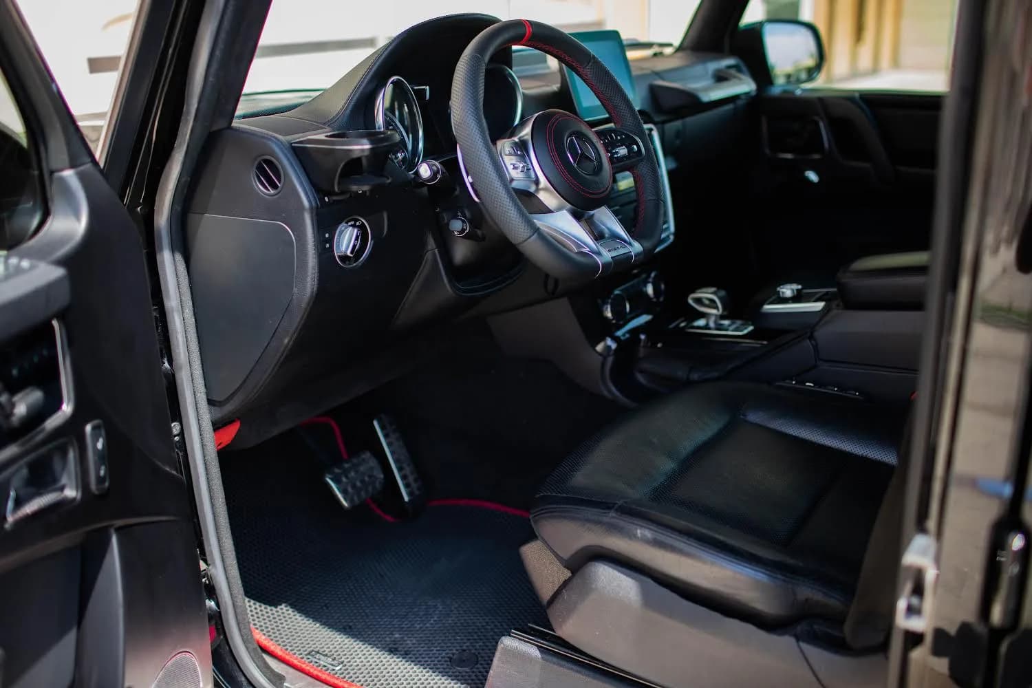 Mercedes-benz G550 2018 view 6