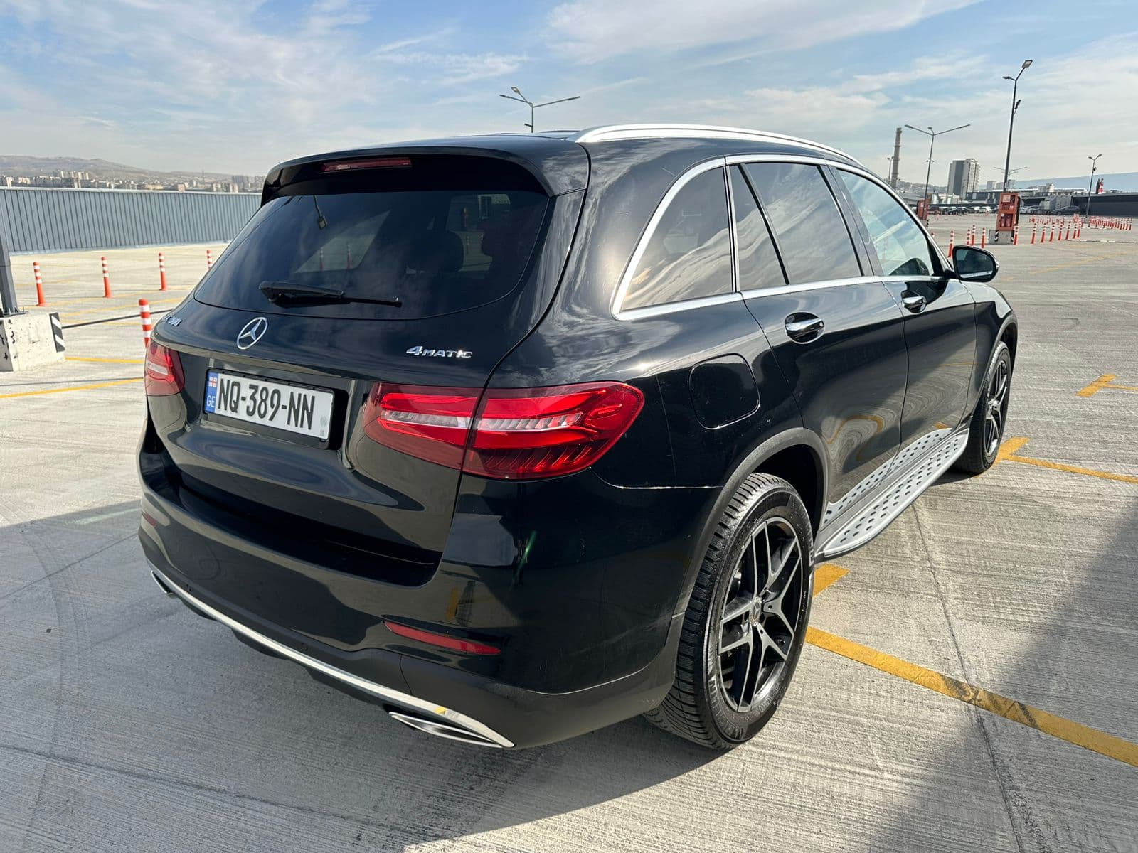 Mercedes-benz Glc 300 2018 view 4
