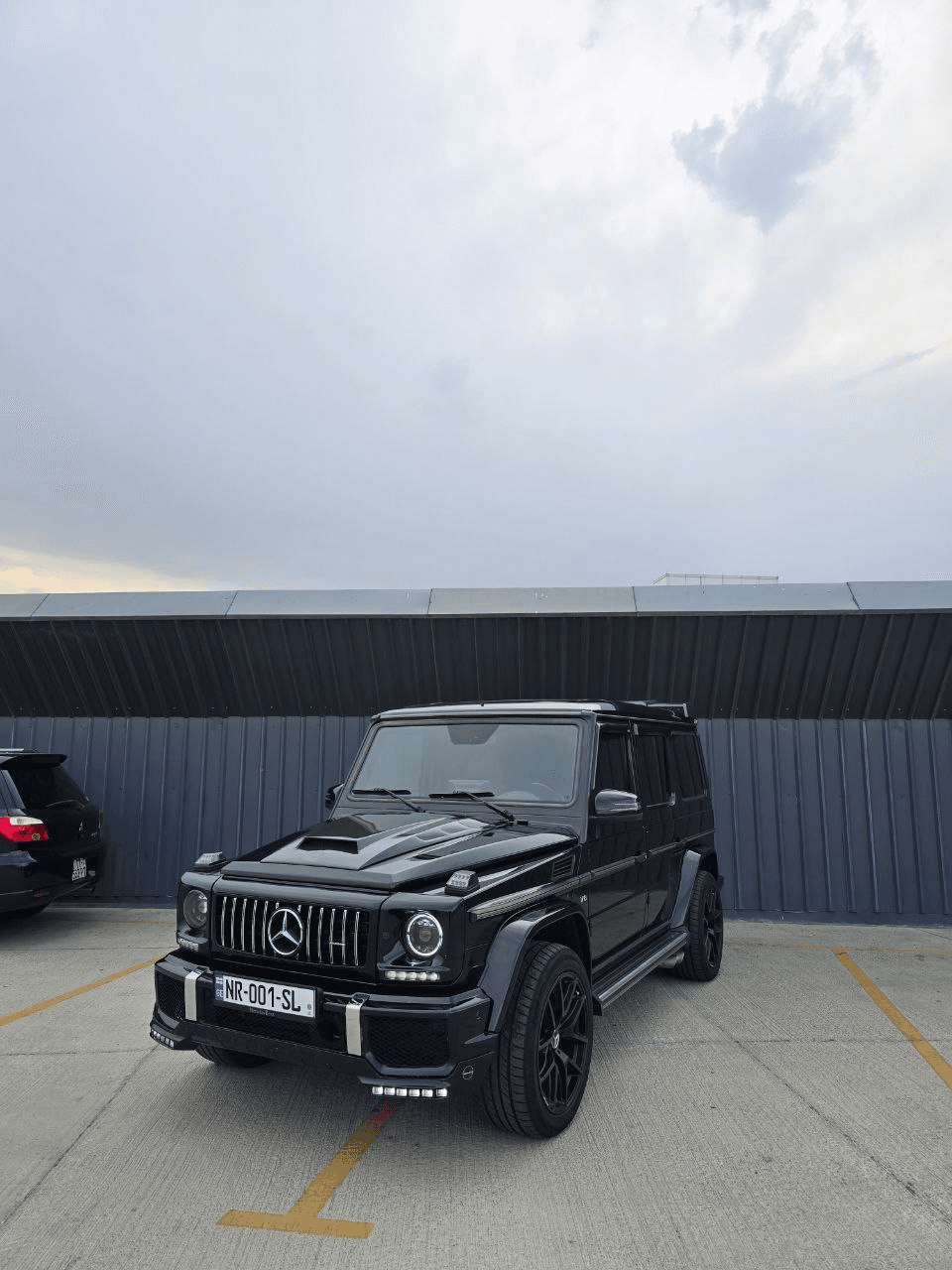 Rent mercedes benz G500 in tbilisi — photo 2