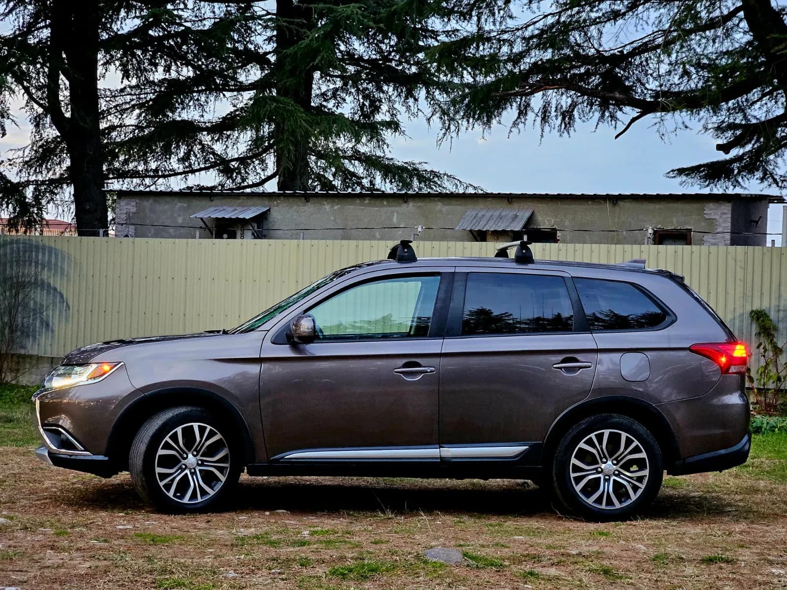 Rent Mitsubishi Outlander in Kutaisi — photo 6