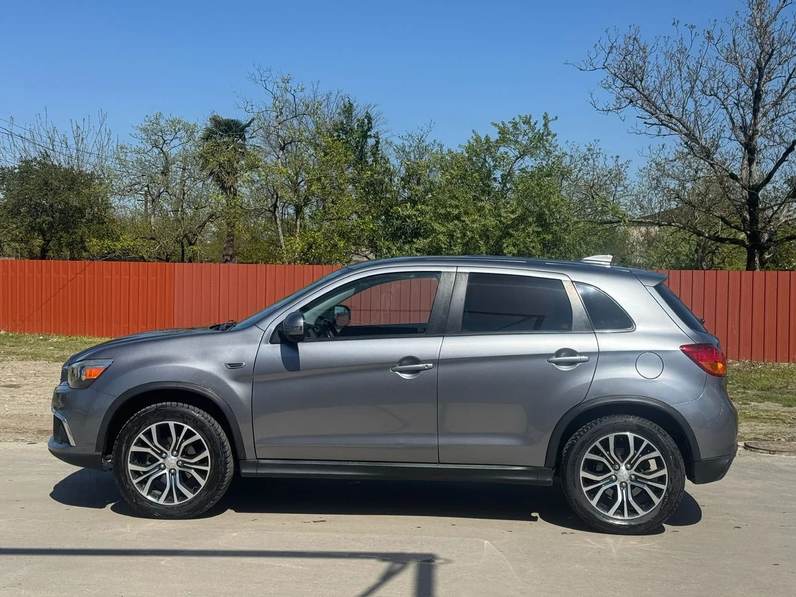 Rent Mitsubishi Outlander Sport in Kutaisi — photo 4