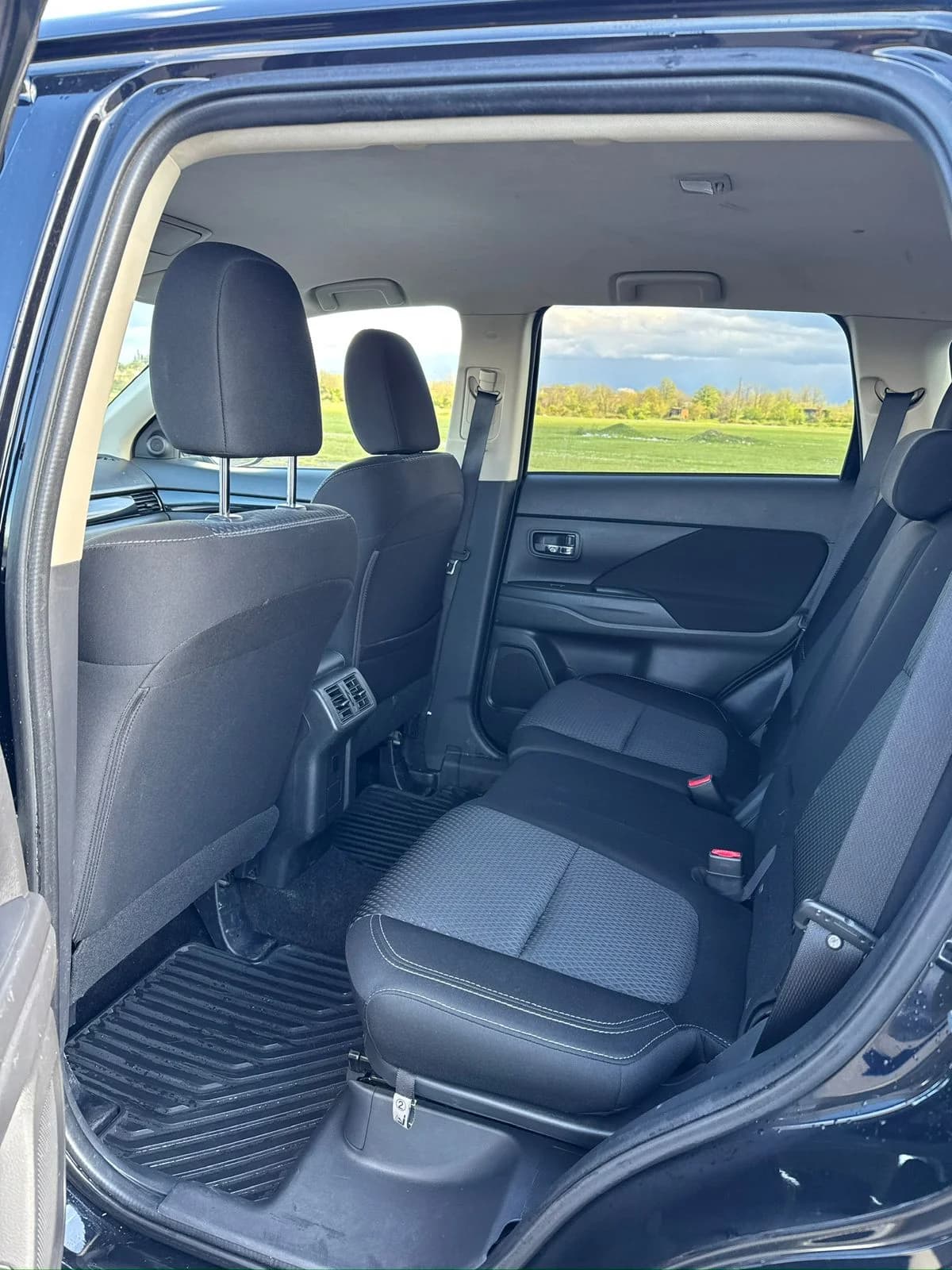 Rent Mitsubishi Outlander in Kutaisi — photo 6