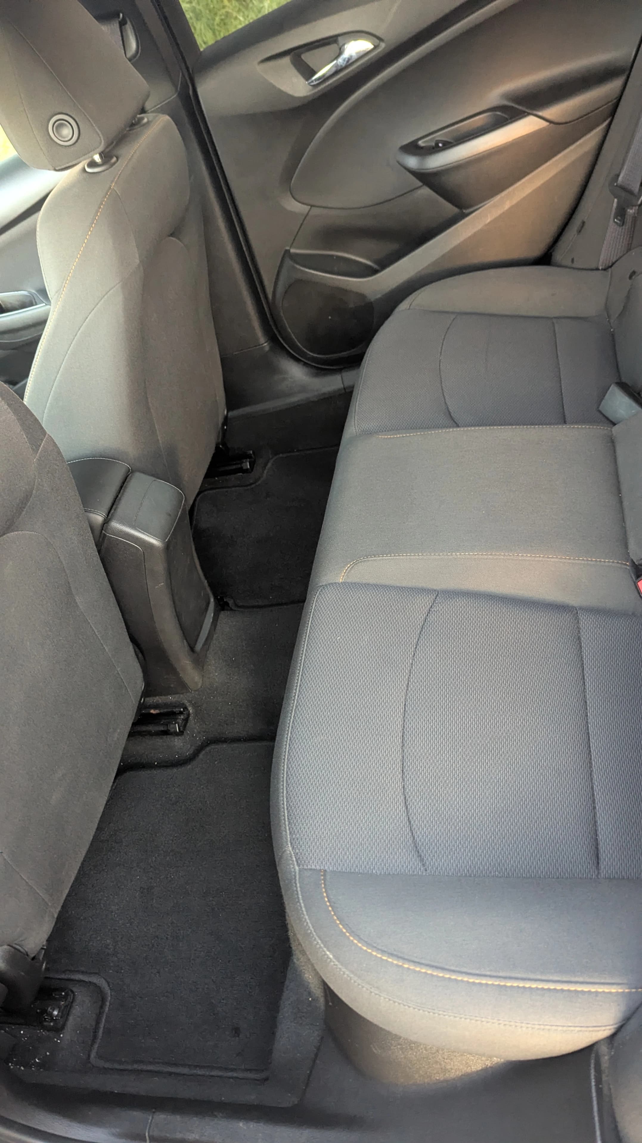 Rent Chevrolet Cruze in Kutaisi — photo 3