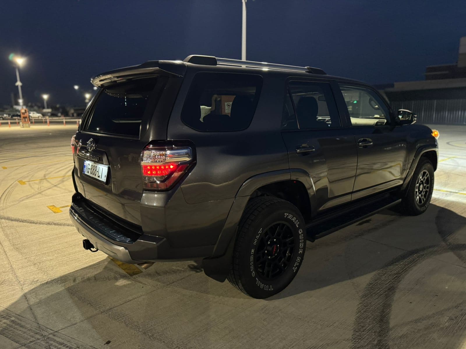 Toyota 4runner 2020 view 6