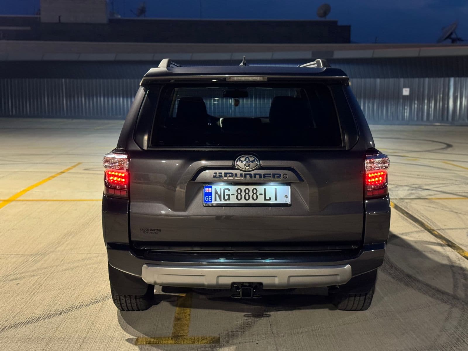 Toyota 4runner 2020 view 5