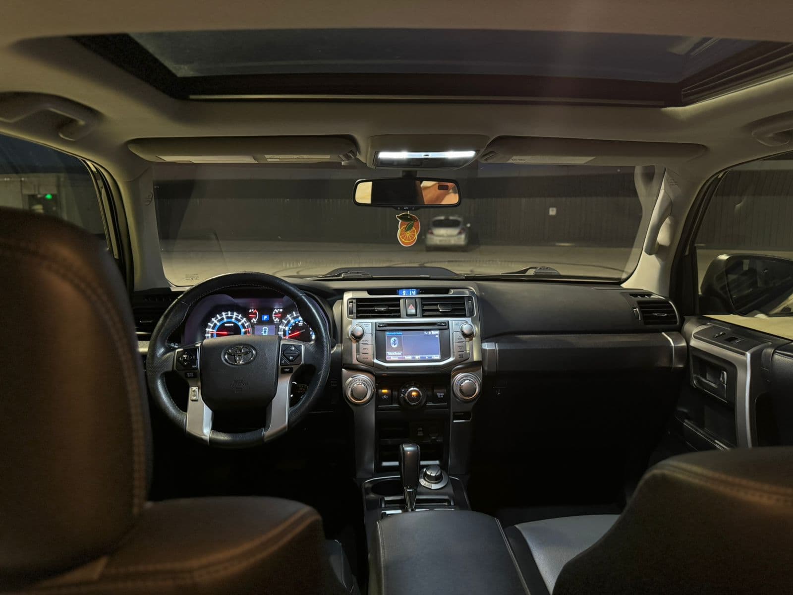 Toyota 4runner 2020 view 8