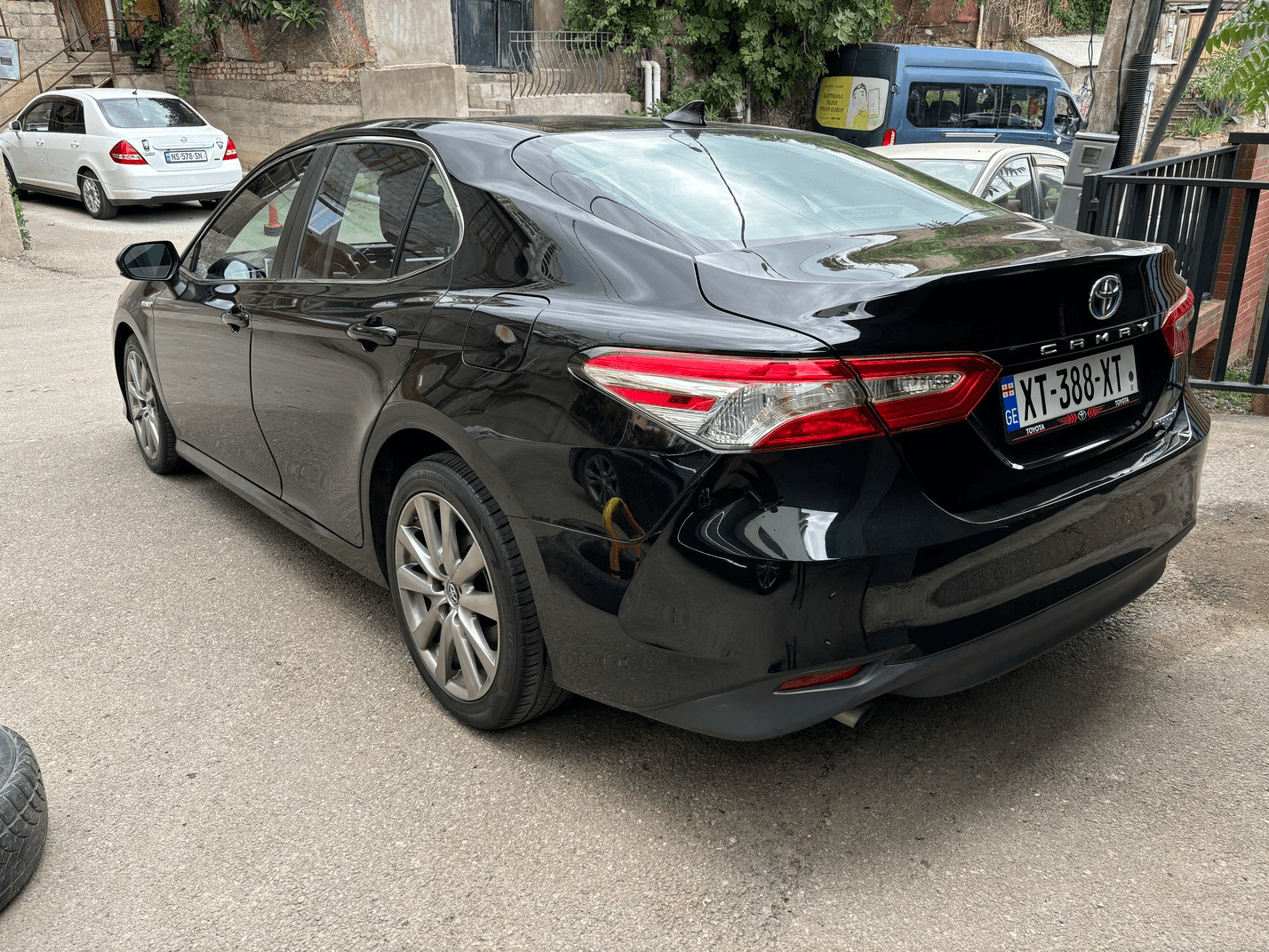 TOYOTA CAMRY  photo 3