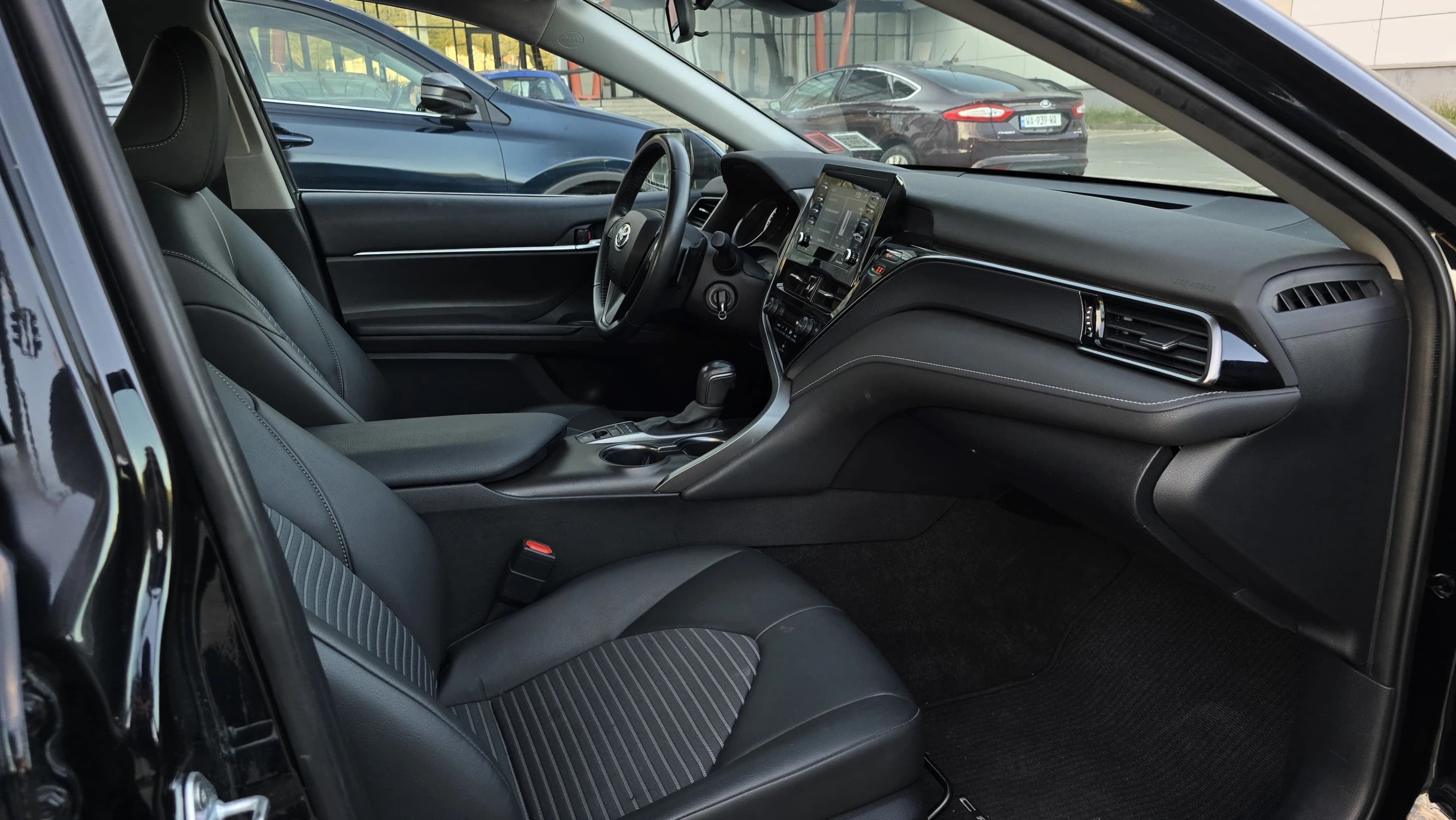 Rent Toyota Camry in Tbilisi — photo 7