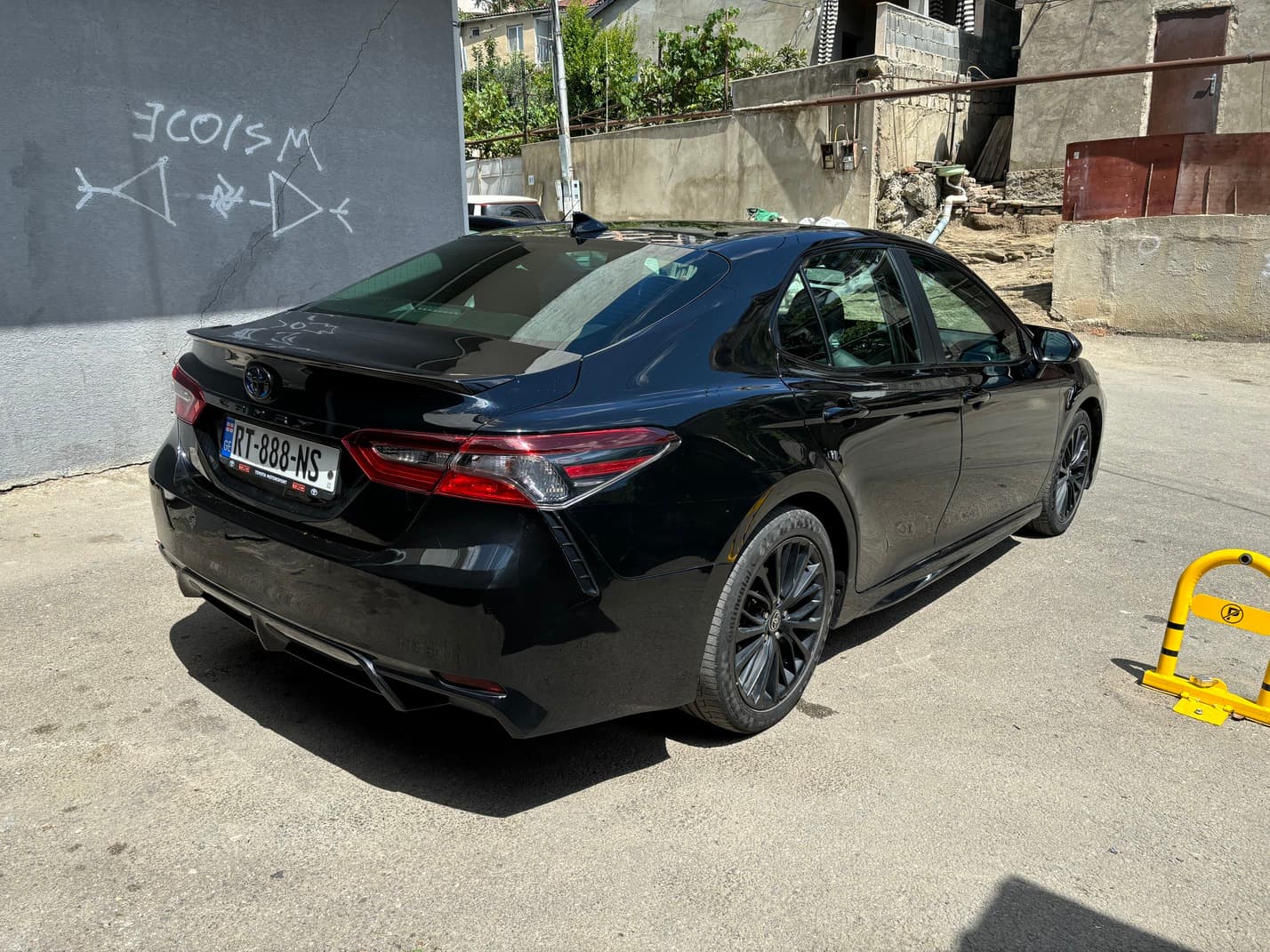 toyota camry 2022 view 4