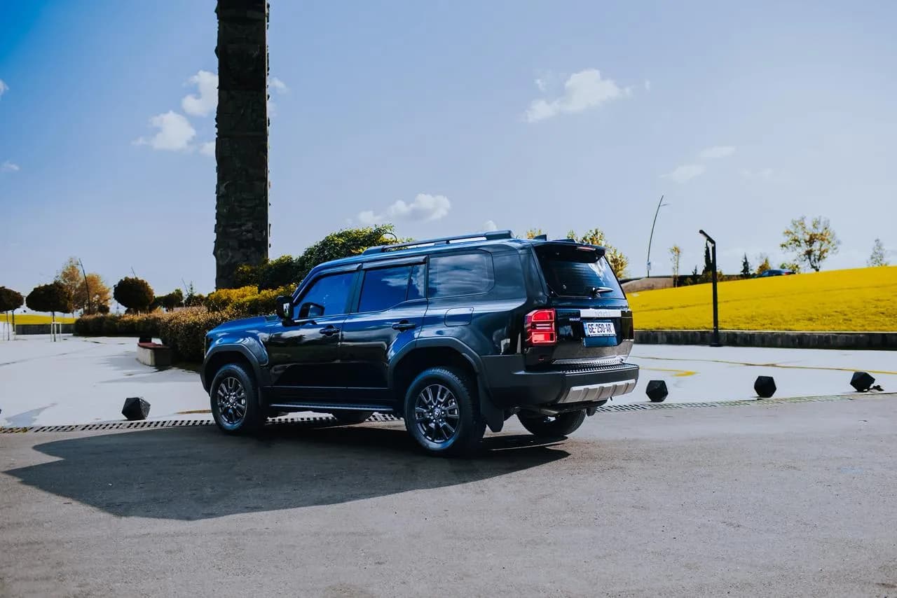 Toyota prado 2025  view 4