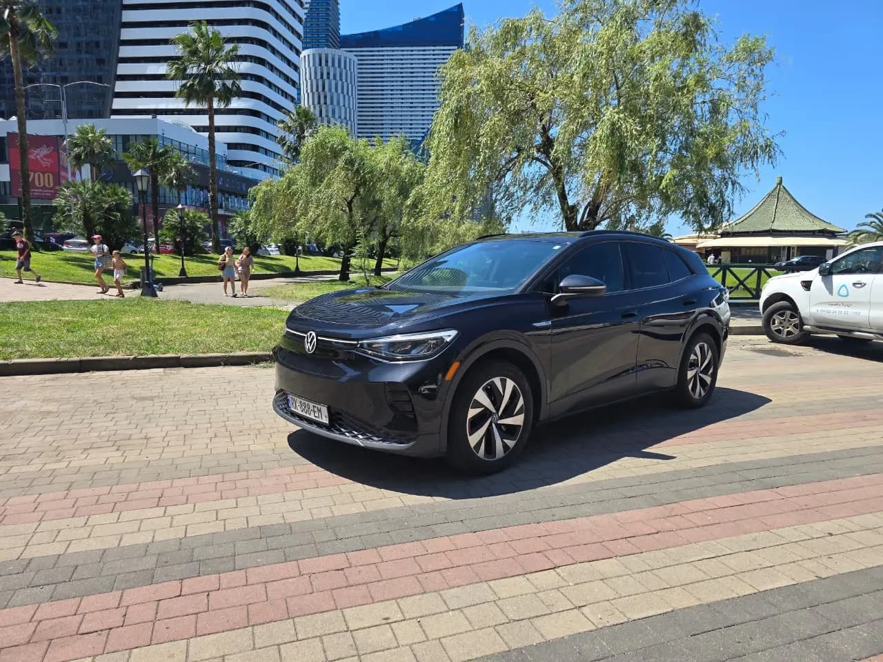 იქირავე VOLKSWAGEN ID 4 PRO