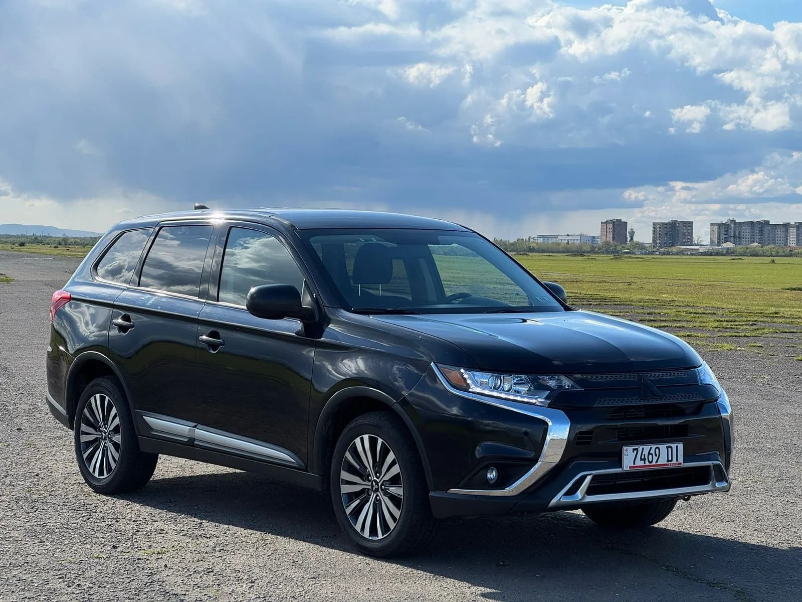 MItusubishi Outlander 2020