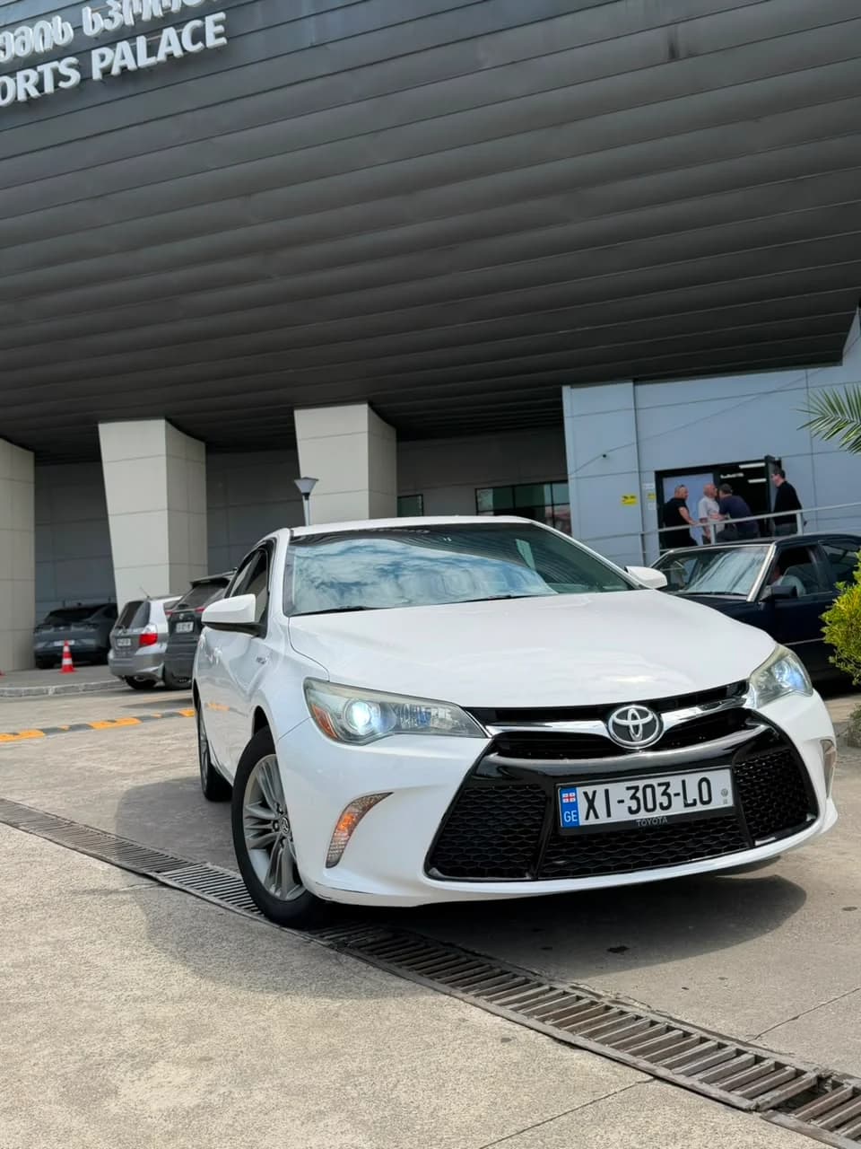 TOYOTA CAMRY